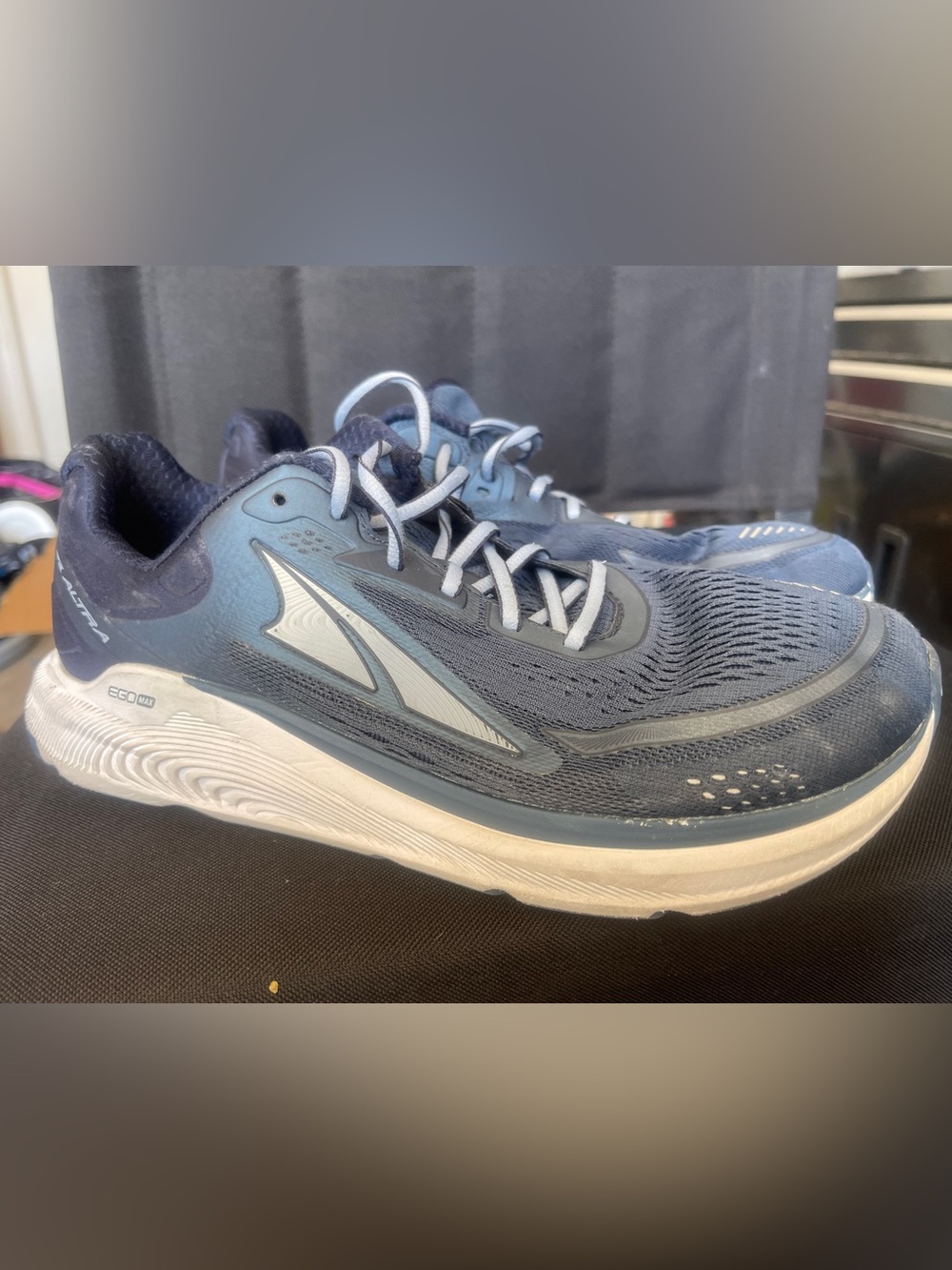 Altra Paradigm Men’s Running Shoes – Size 9